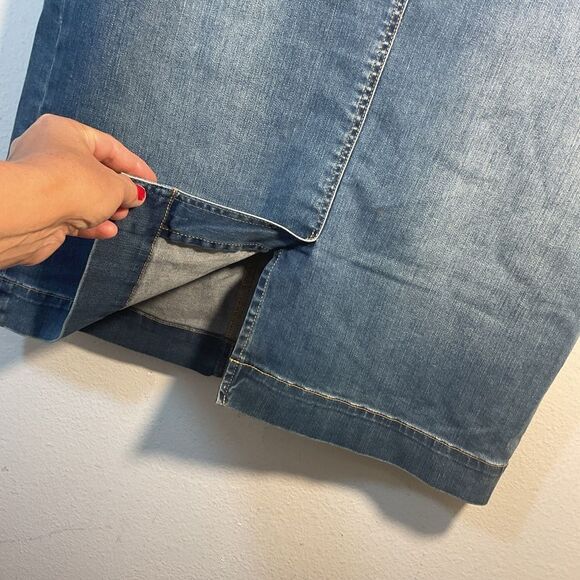 Talbots Ladies denim Skirt 16 Blue knee length Plus Size Capsule Minimalist Day - Picture 4 of 11